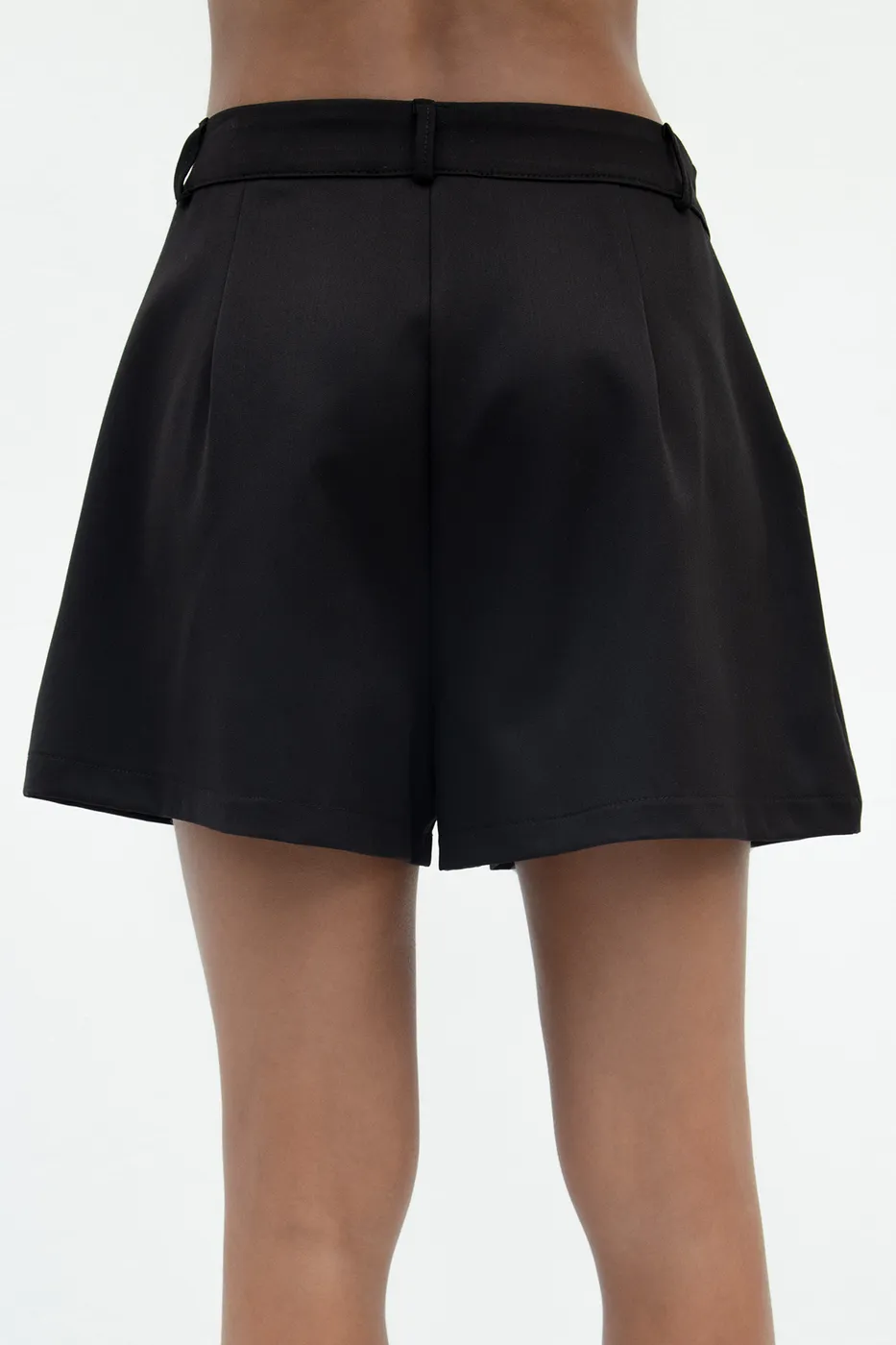 Bayan Siyah Pileli Mini Şort