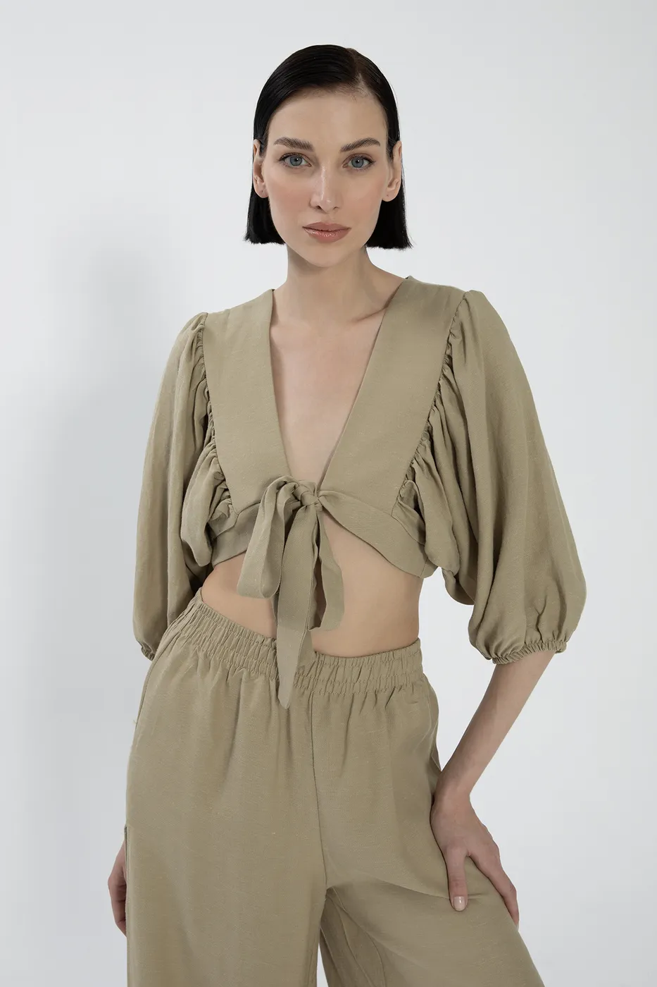 Bayan Yeşil Balon Kollu Bağlamalı Keten Karışımlı Bluz