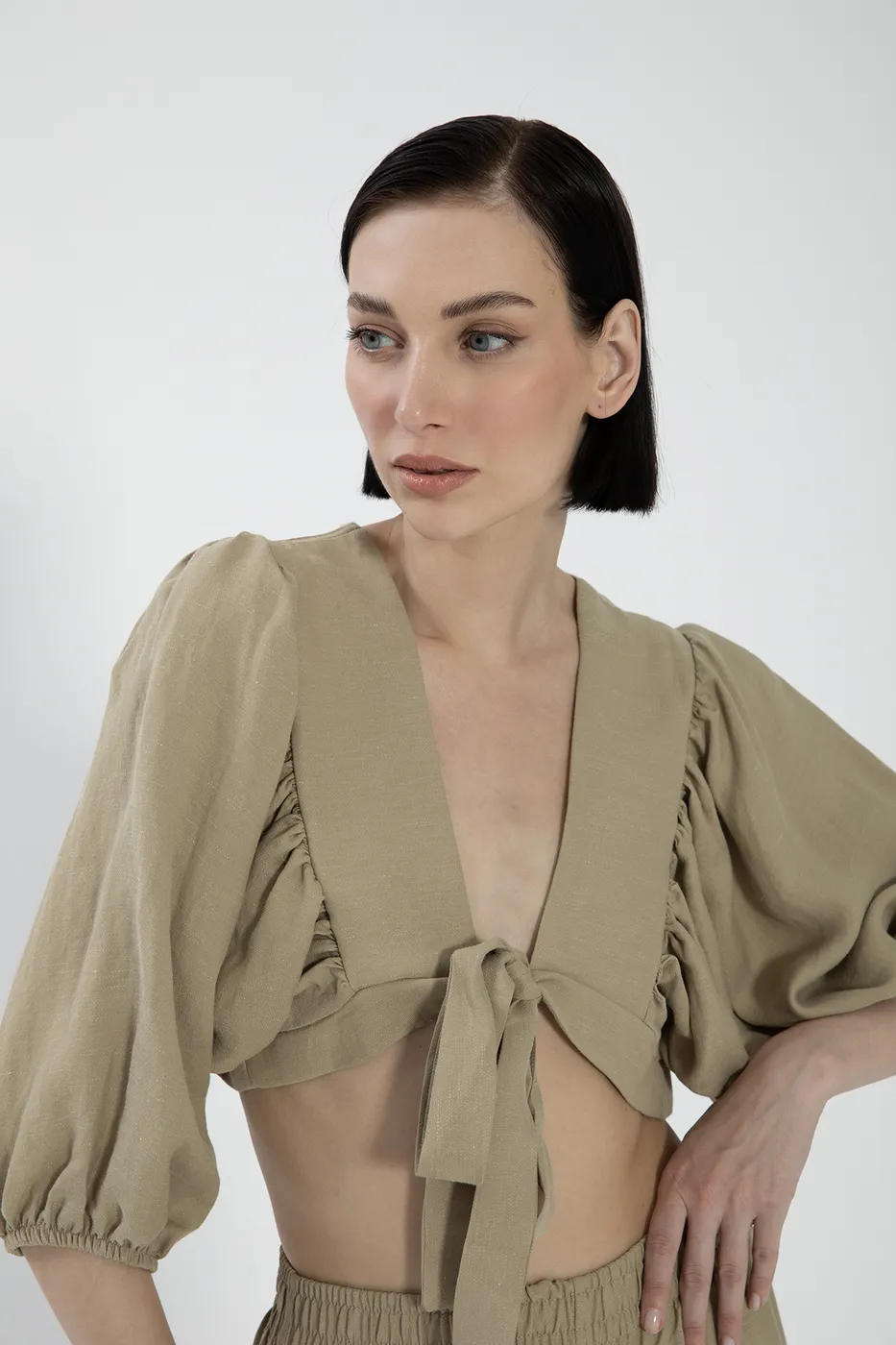 Bayan Yeşil Balon Kollu Bağlamalı Keten Karışımlı Bluz
