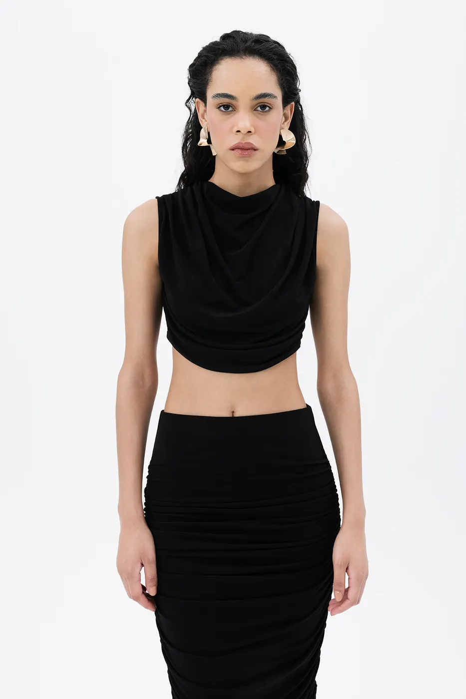 Bayan Siyah Dik Degaje Yakalı Crop Bluz