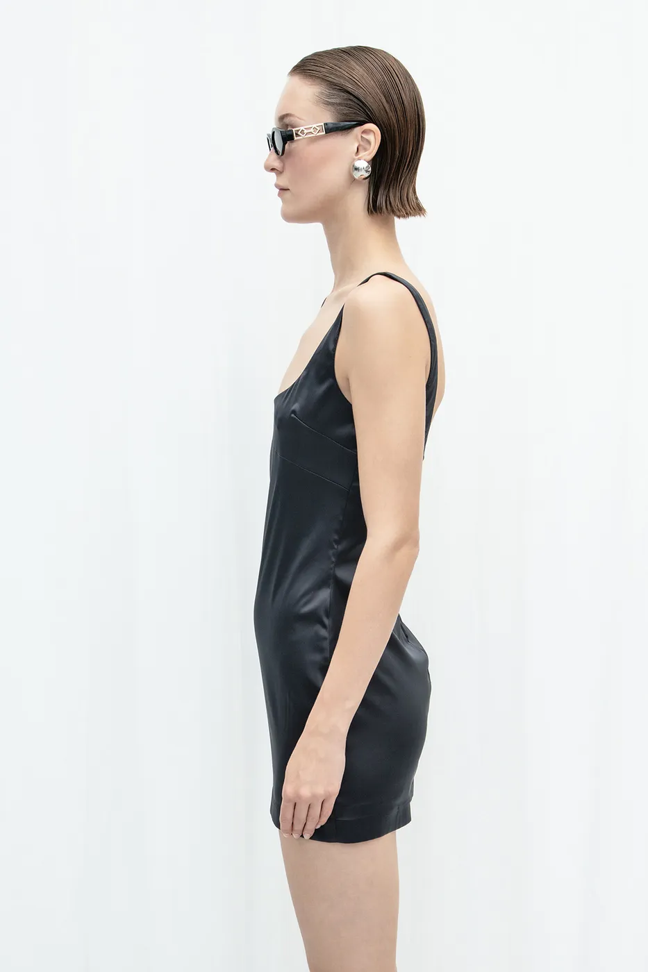 Bayan Siyah Vücuda Oturan Mini Elbise