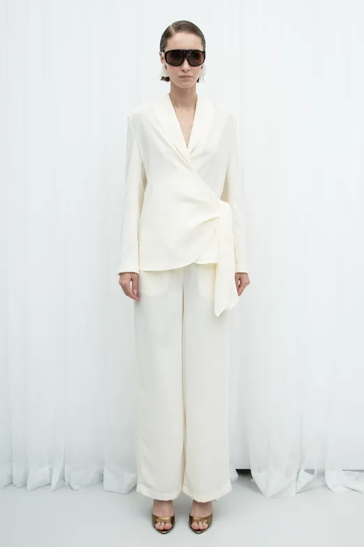 Bayan Ekru Düz Kesim Krep Pantolon - BSL