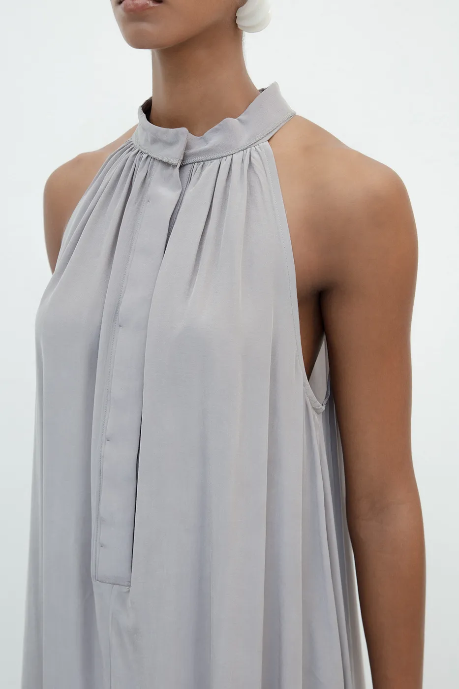 Bayan Gri Dik Yakalı Kolsuz Bol Midi Elbise