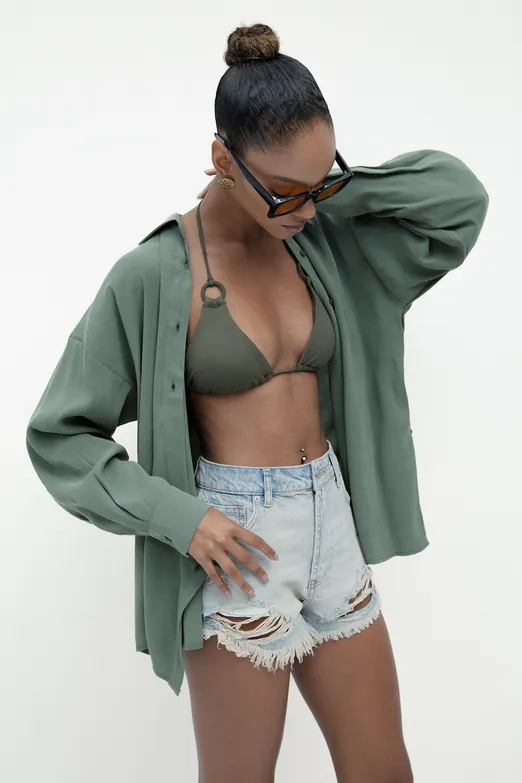 Bayan Mavi Yıpratmalı Denim Mini Şort - BSL