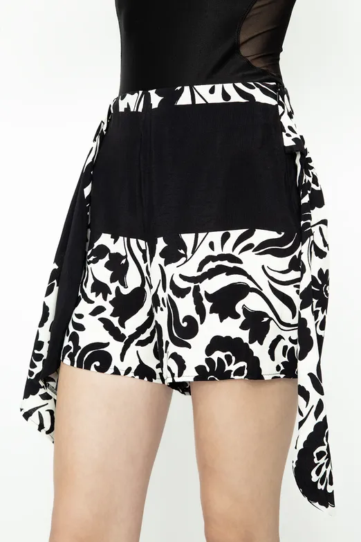 Bayan Siyah Yandan Bağlamalı Mini Şort Etek - BSL