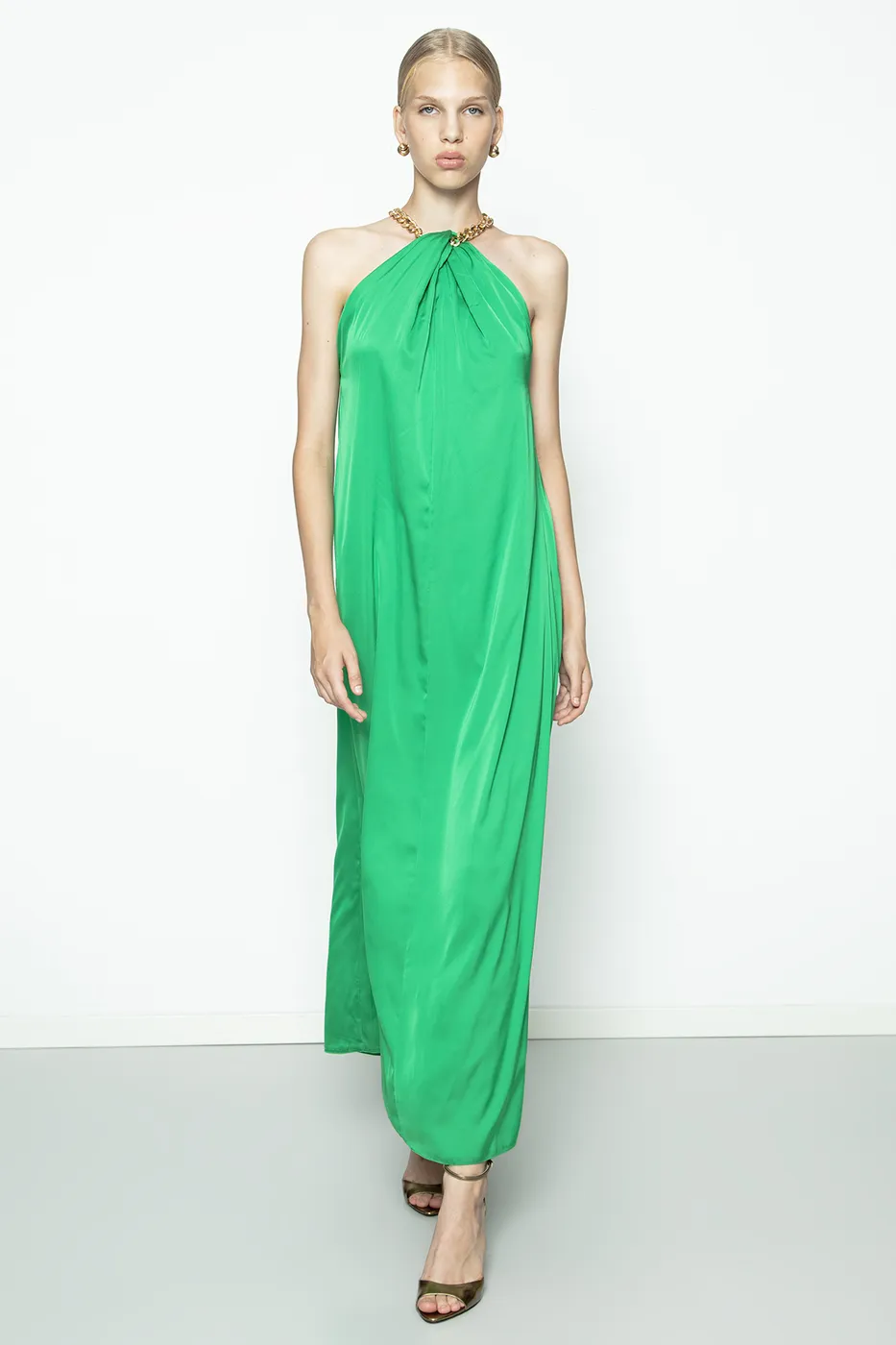 Bayan Yeşil Zincir Detaylı Saten Maksi Elbise