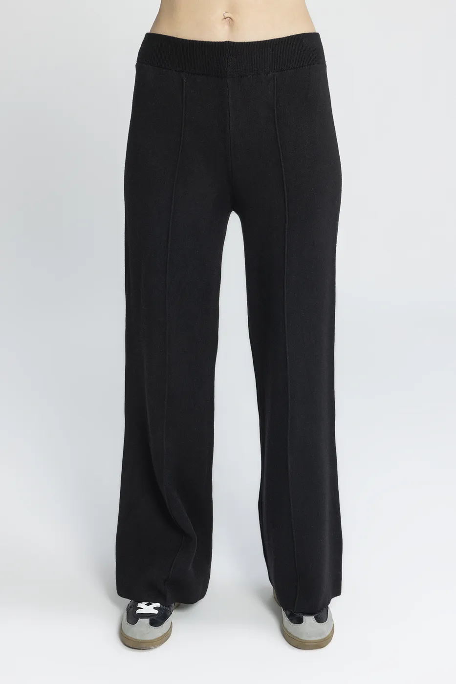 Bayan Siyah Düz Kesim Triko Pantolon