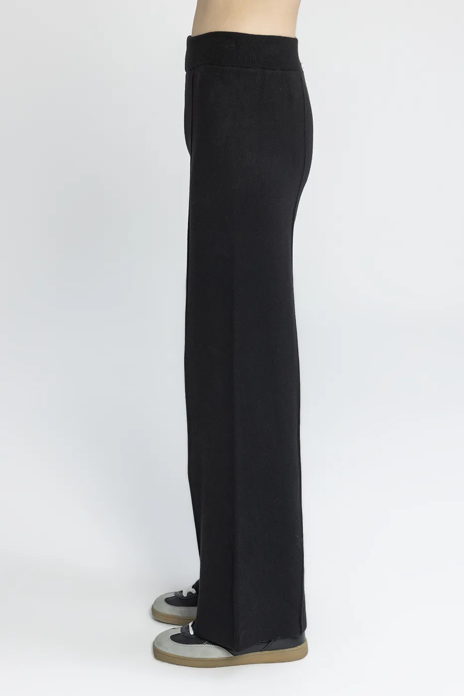 Bayan Siyah Düz Kesim Triko Pantolon