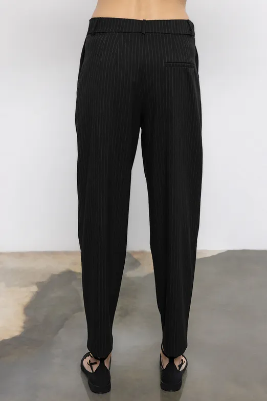 Bayan Siyah Arka Bel Lastikli Pileli Kumaş Pantolon - BSL