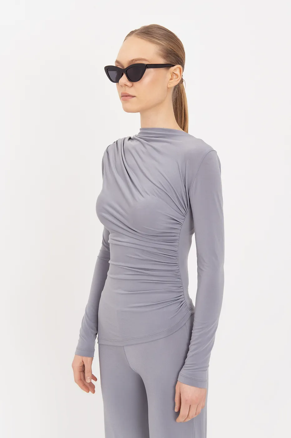 Bayan Gri Drapeli  Top