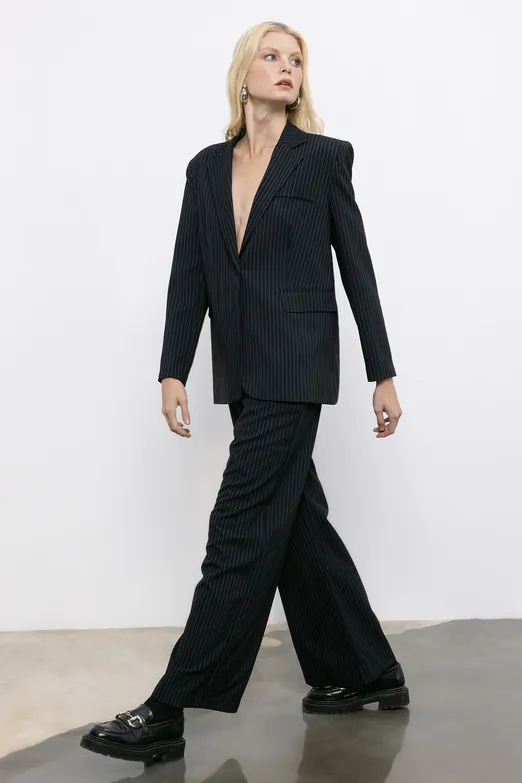 Bayan Siyah Çizgili Blazer Ceket - BSL