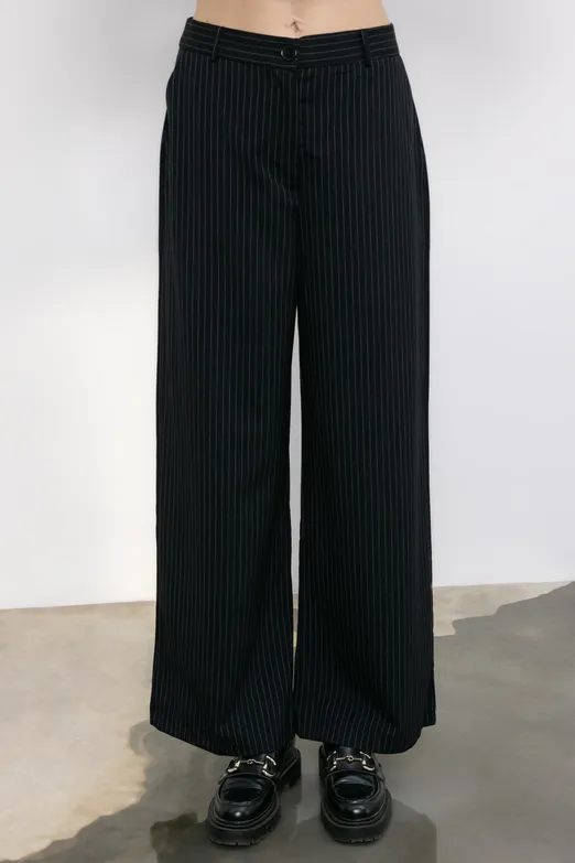 Bayan Siyah Çizgili Bol Paça Pantolon - BSL