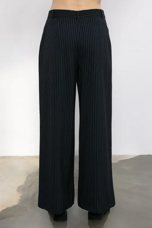 Bayan Siyah Çizgili Bol Paça Pantolon - BSL