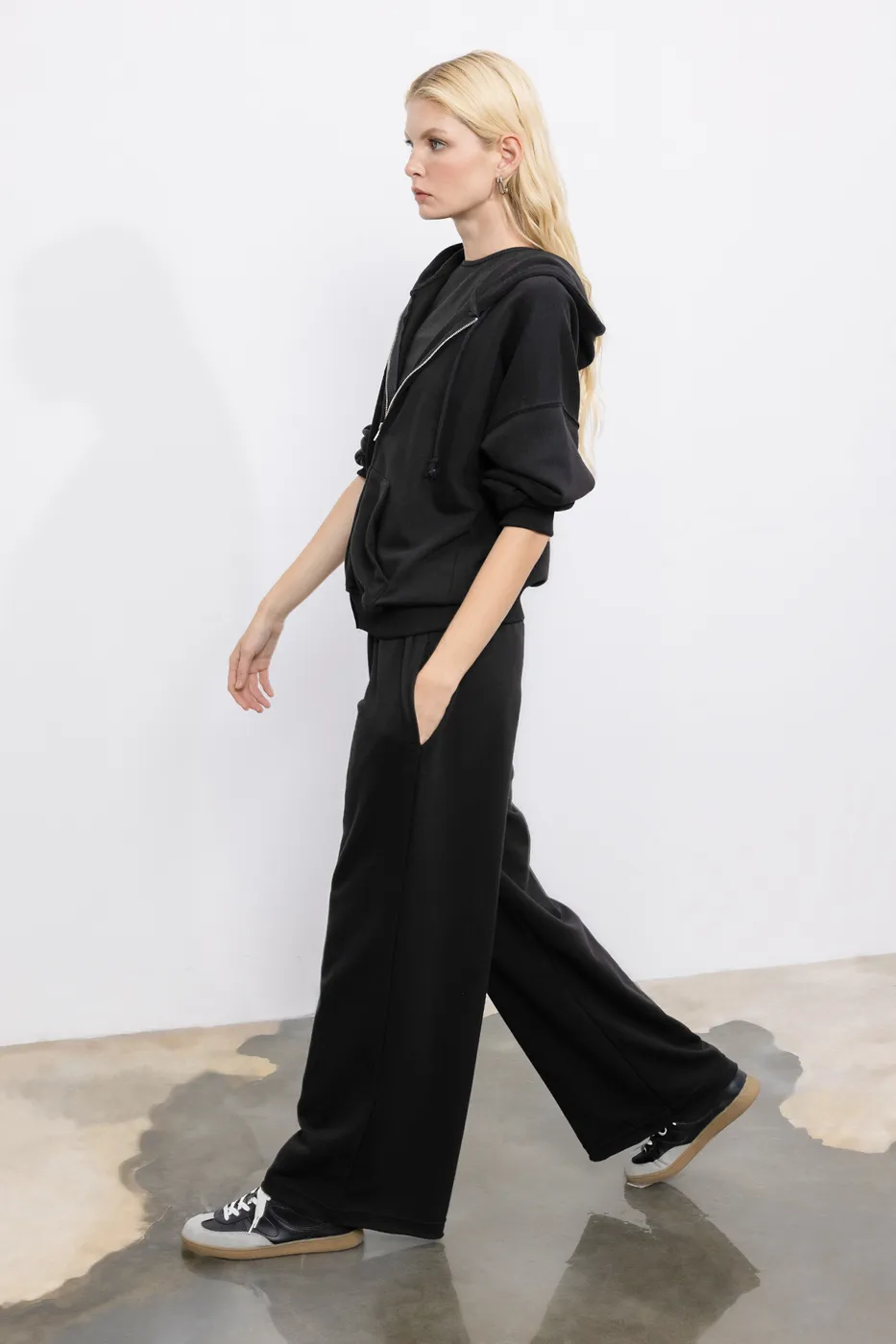 Bayan Siyah Normal Bel Düz Kesim Pantolon