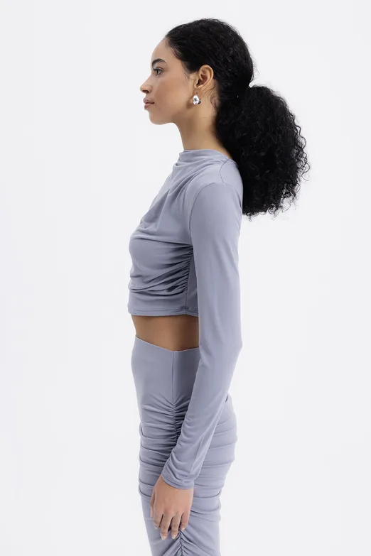 Bayan Gri Dik Degaje Yakalı Crop Bluz - BSL