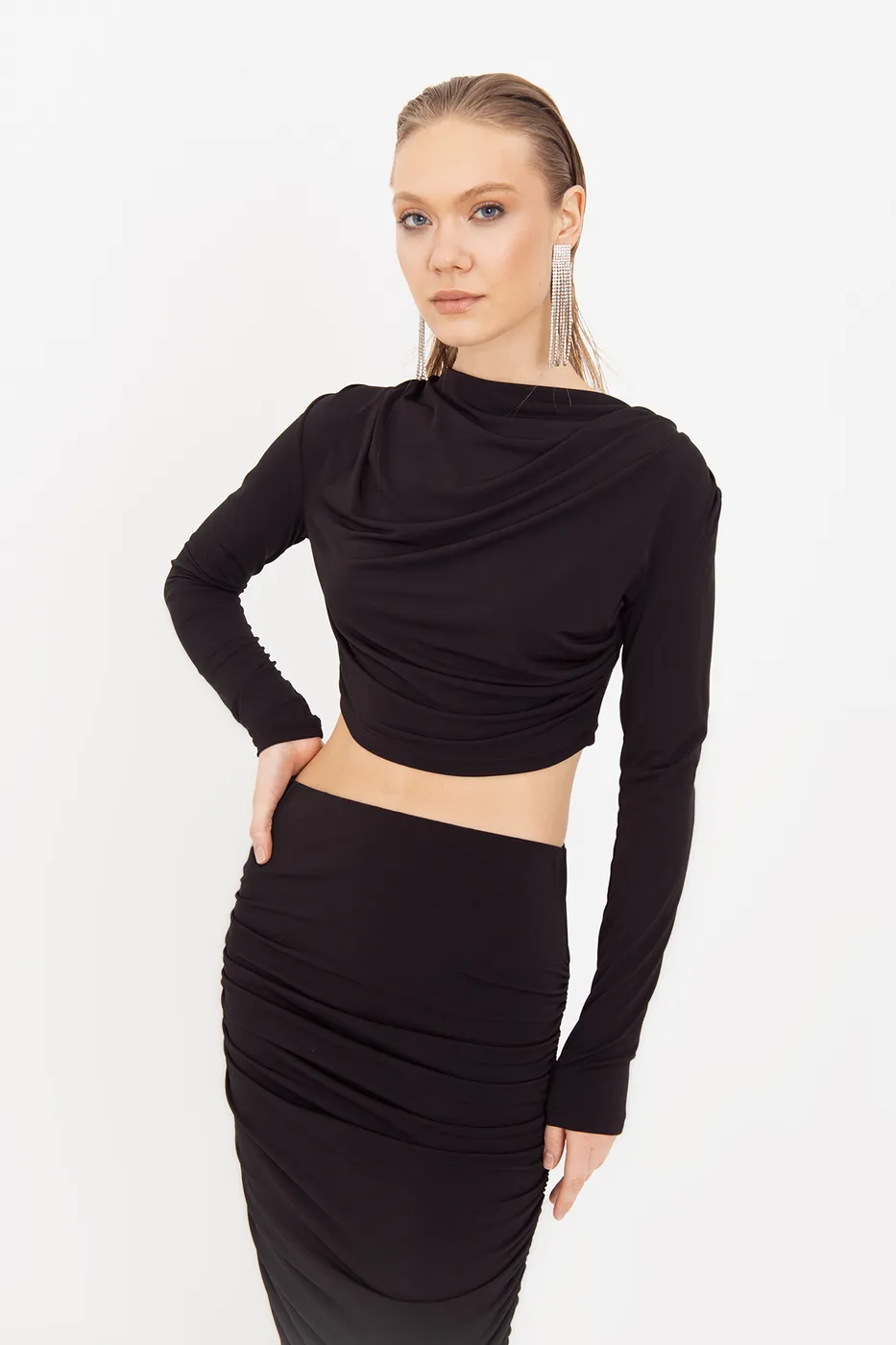 Bayan Siyah Dik Degaje Yakalı Crop Bluz