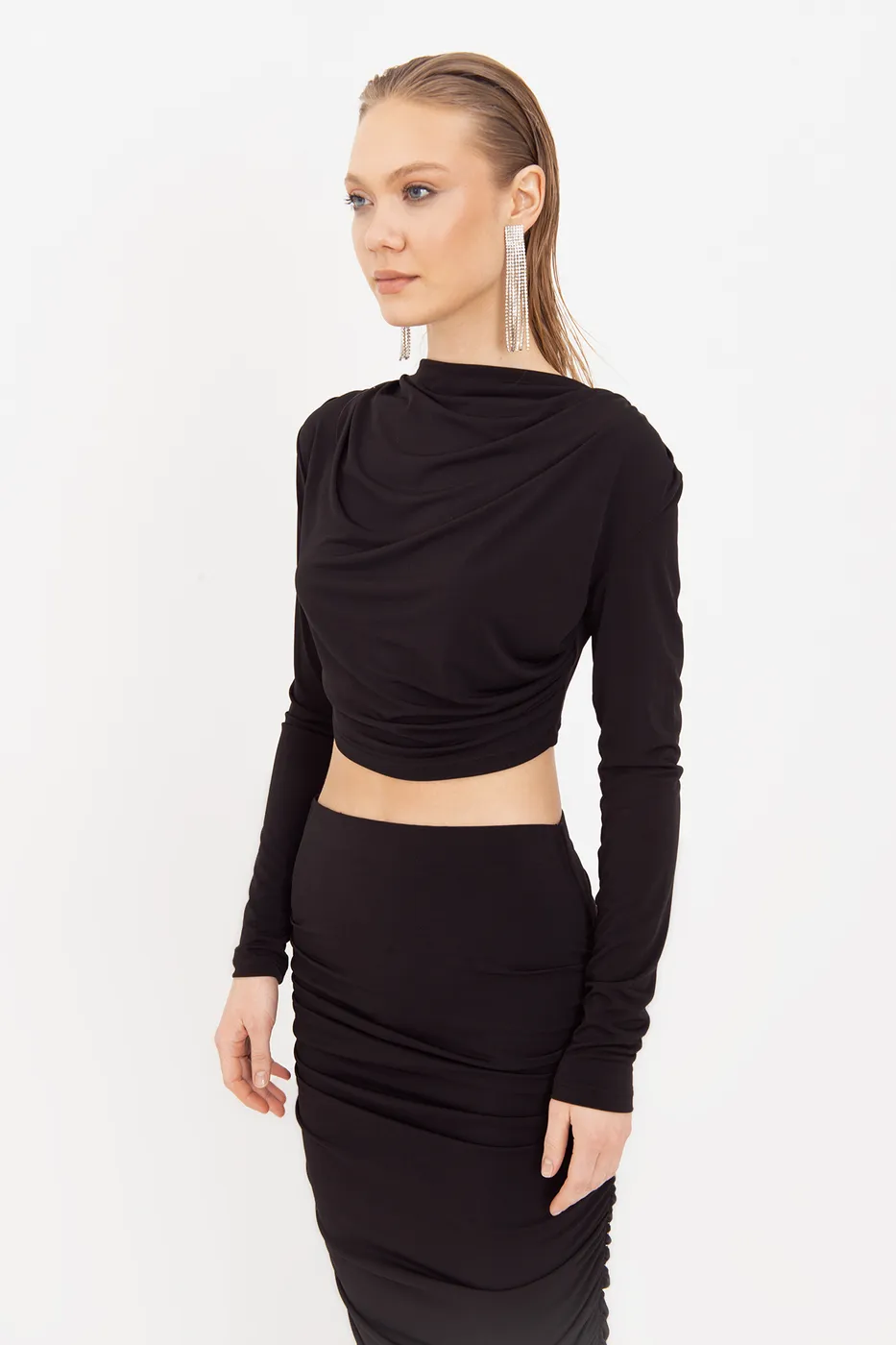 Bayan Siyah Dik Degaje Yakalı Crop Bluz