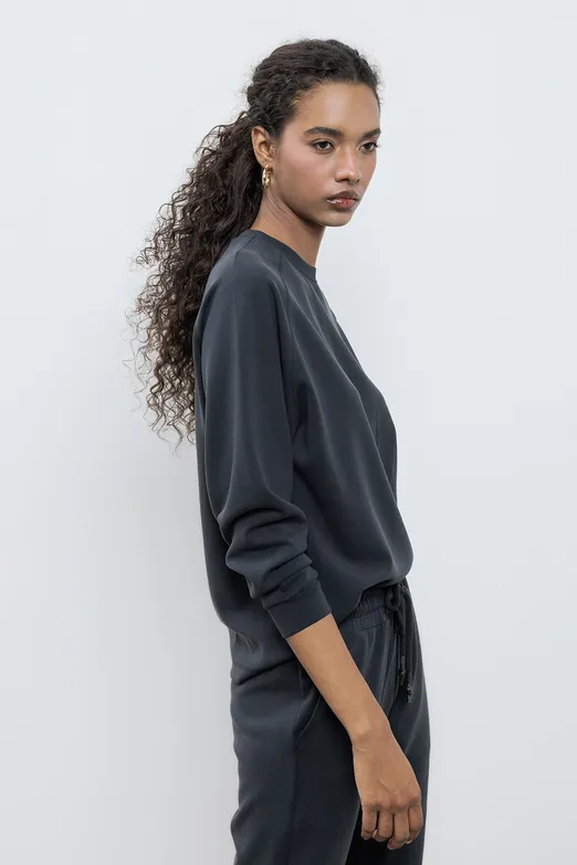 Bayan Siyah Bisiklet Yaka Basic Sweatshirt - BSL