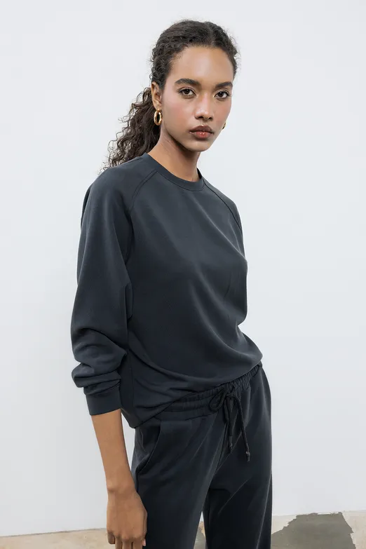 Bayan Siyah Bisiklet Yaka Basic Sweatshirt - BSL