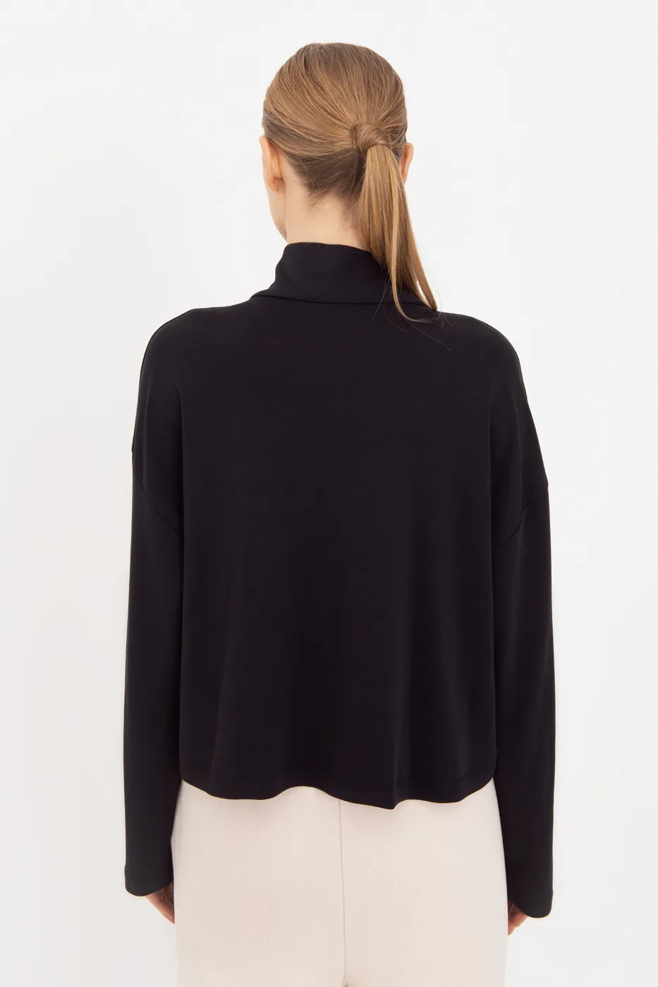 Bayan Siyah Modal Dik Yakalı Pat Detaylı Sweatshirt