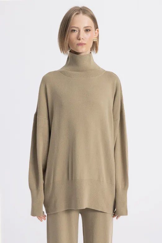 Bayan Yeşil Dik Balıkçıl Yaka Triko Kazak - BSL