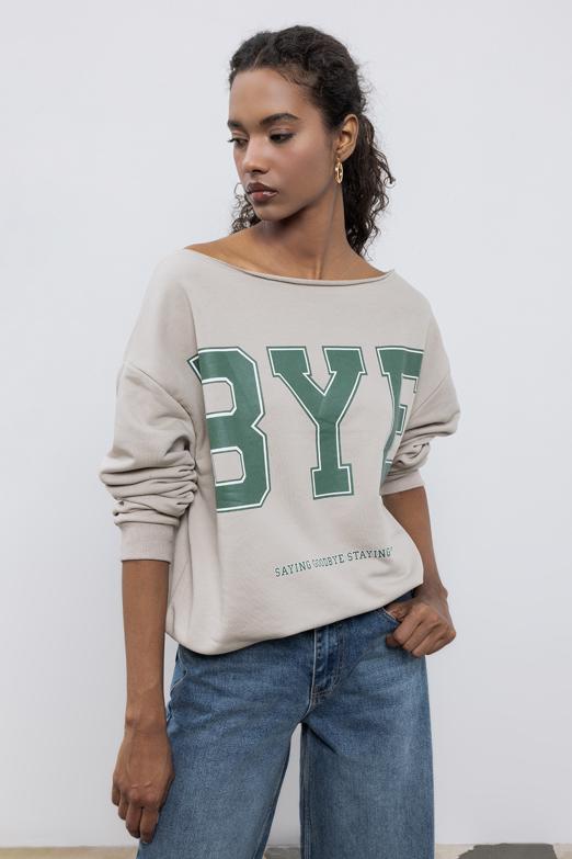 Bayan  Baskılı Kayık Yakalı Sweatshirt