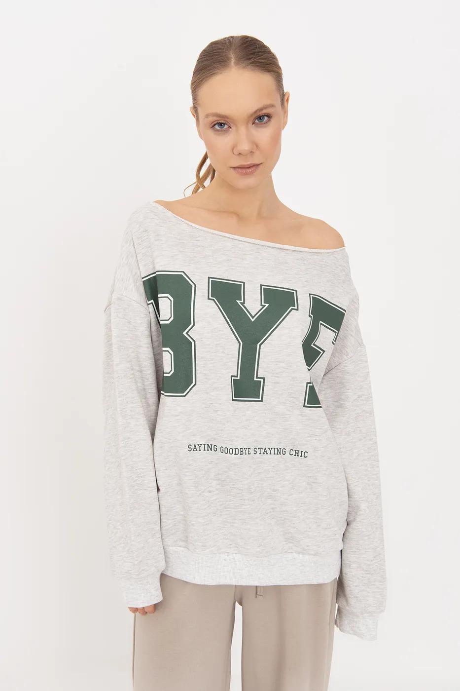 Bayan Gri Baskılı Kayık Yakalı Sweatshirt
