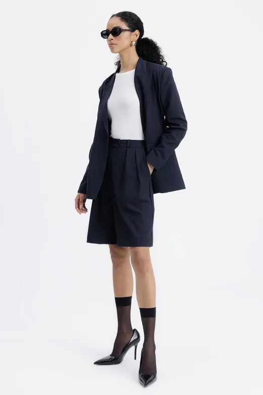 Bayan Lacivert Pileli Bermuda Şort - BSL