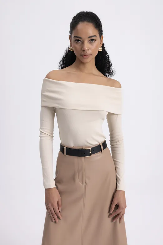 Bayan Ekru Madonna Yakalı Top - BSL