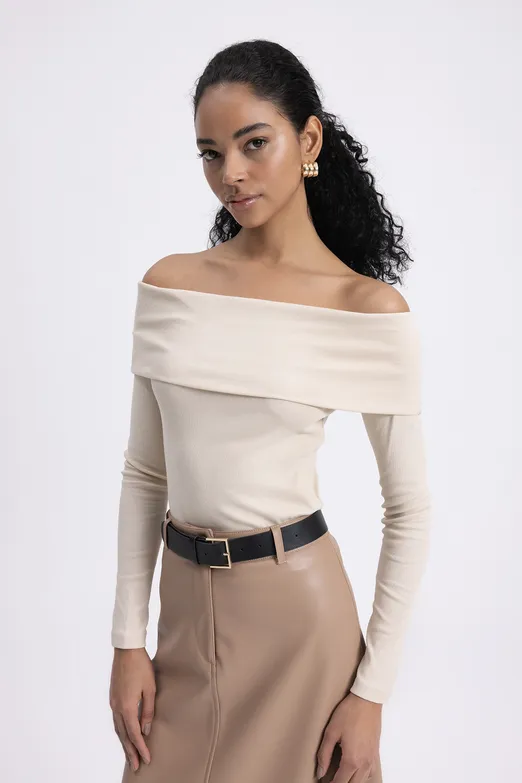 Bayan Ekru Madonna Yakalı Top - BSL