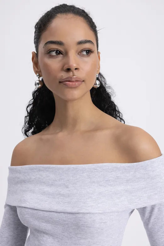 Bayan Gri Madonna Yakalı Top - BSL