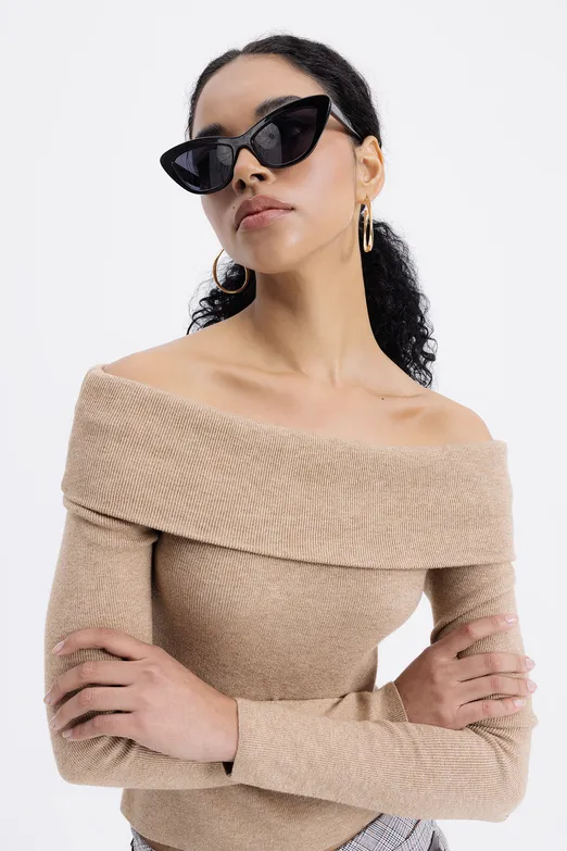 Bayan Bej Madonna Yakalı Kazak - BSL