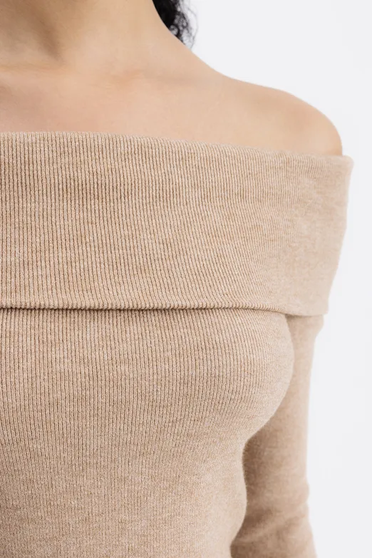 Bayan Bej Madonna Yakalı Kazak - BSL