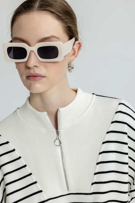 Bayan Ekru Oversize Yarim Fermuar Çizgili Triko Kazak - BSL