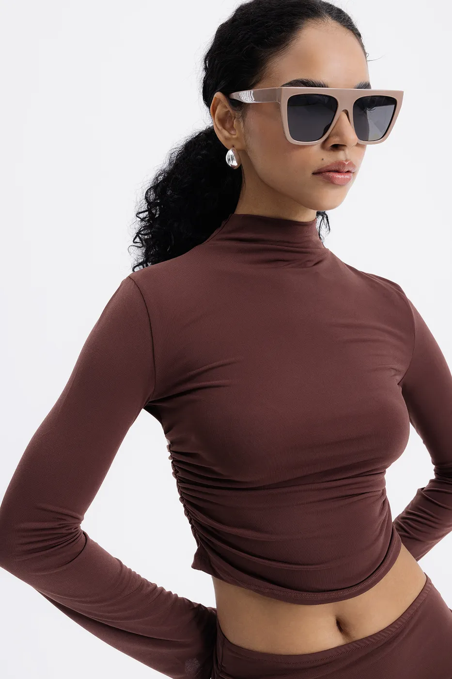 Bayan Kahverengi Sırt Pencere Detaylı Crop Top