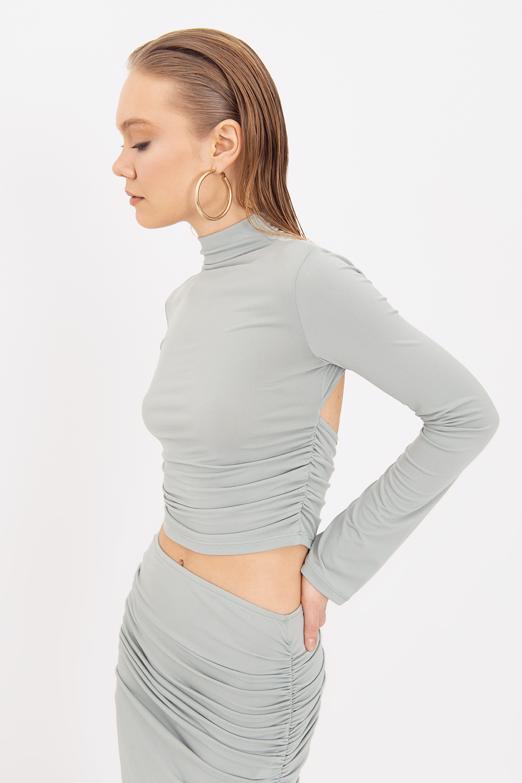 Bayan  Sırt Pencere Detaylı Crop Top