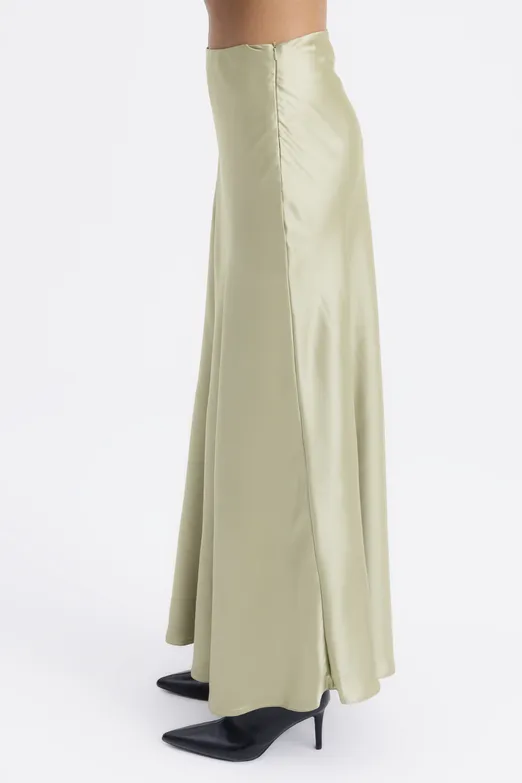 Bayan Yeşil Volanlı Maksi Saten Etek - BSL