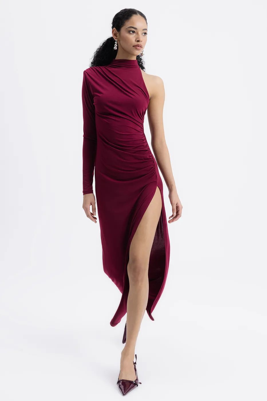 Bayan Bordo Drapeli Tek Kol Detaylı Midi Elbise