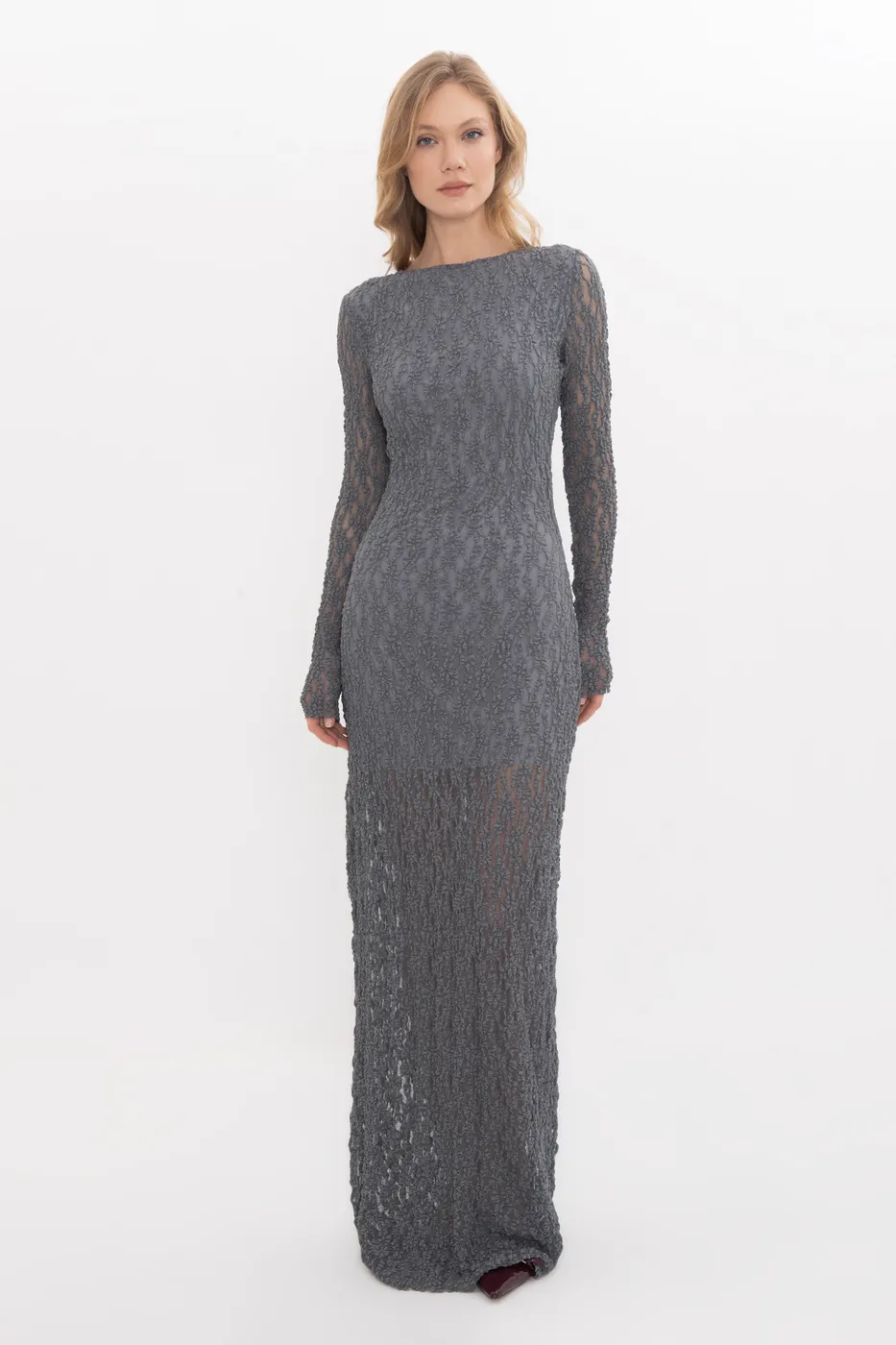 Bayan Gri Sırt Dekolteli Dantel Maksi Elbise