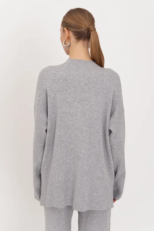 Bayan Gri Dik Yaka Detaylı Oversize Örgü Kazak - BSL