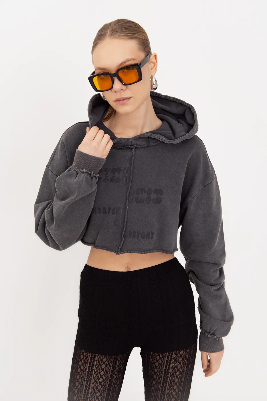 Bayan Antrasit Kapişonlu Baskılı Crop  Sweatshirt
