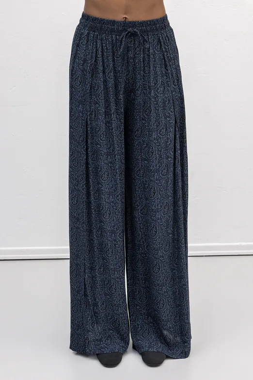 Bayan Lacivert Derin Yırtmaçlı Anvelop Bol Pantolon - BSL