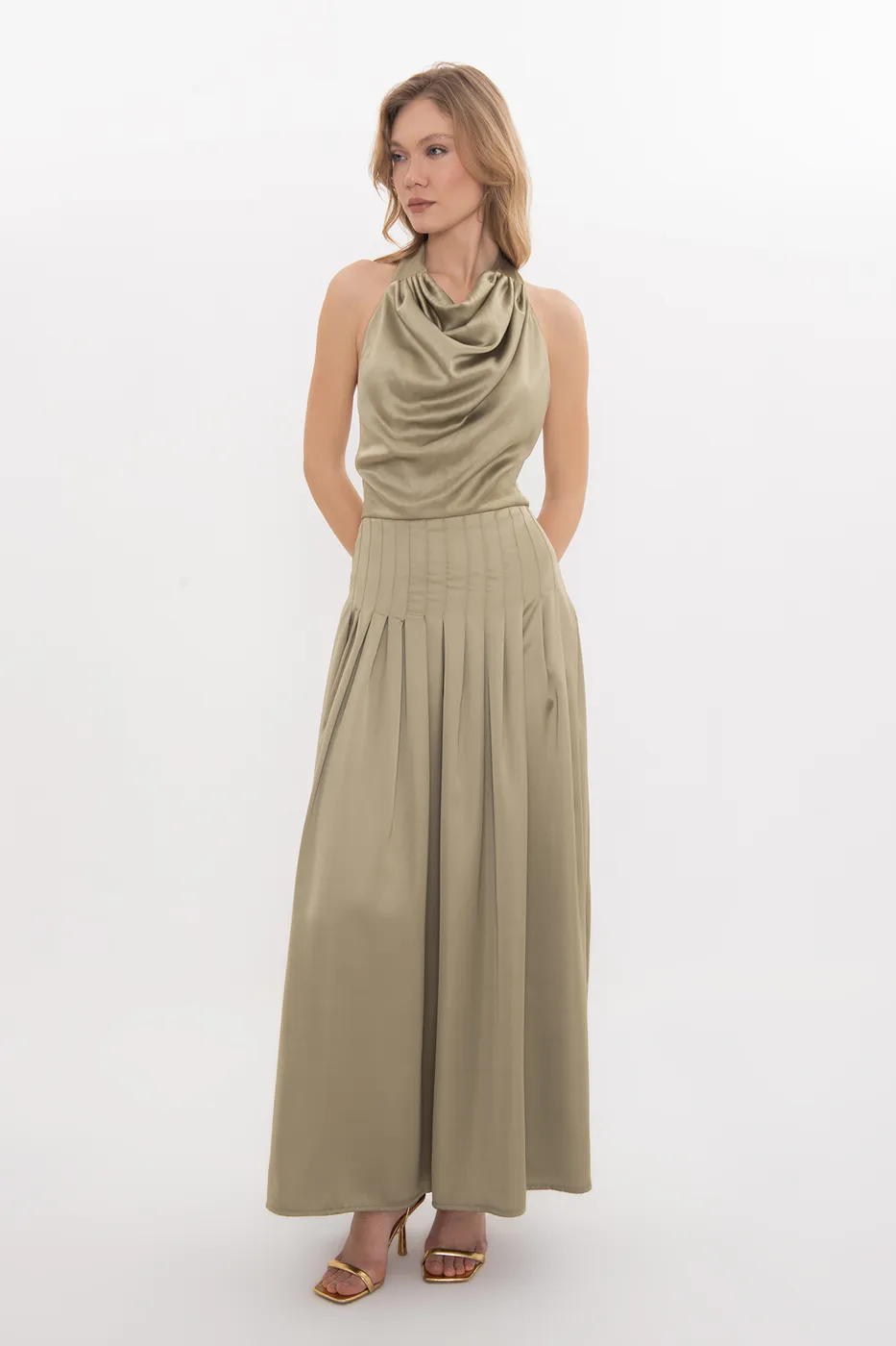 Bayan Yeşil Degaje Yakalı Pilise Detaylı Maksi Elbise