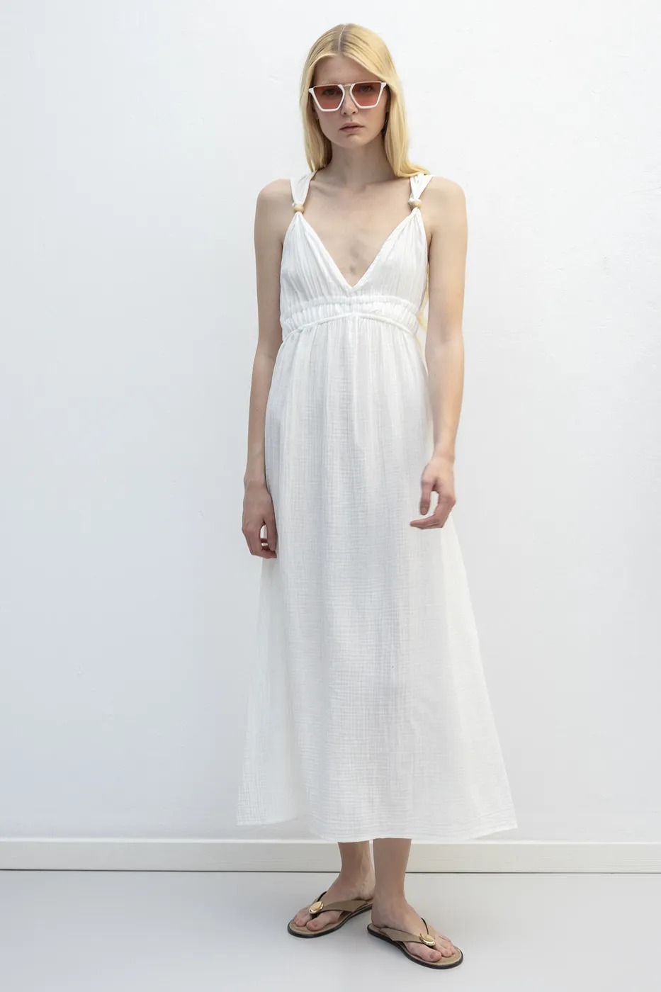 Bayan Beyaz Askılı V Yaka Cotton Midi Elbise