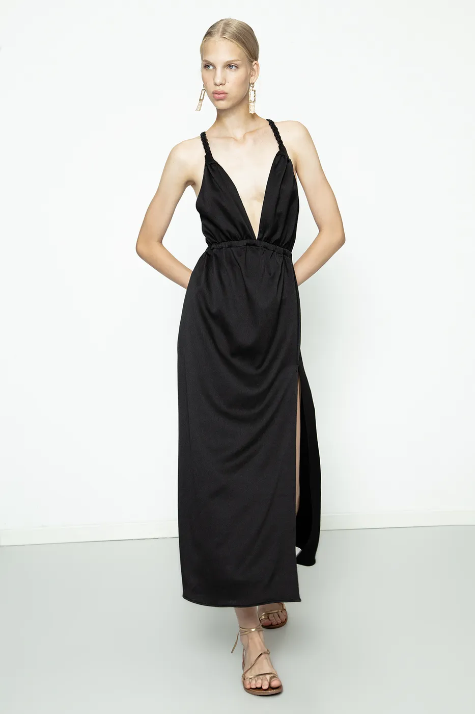 Bayan Siyah Sırt Dekolteli Saten Elbise