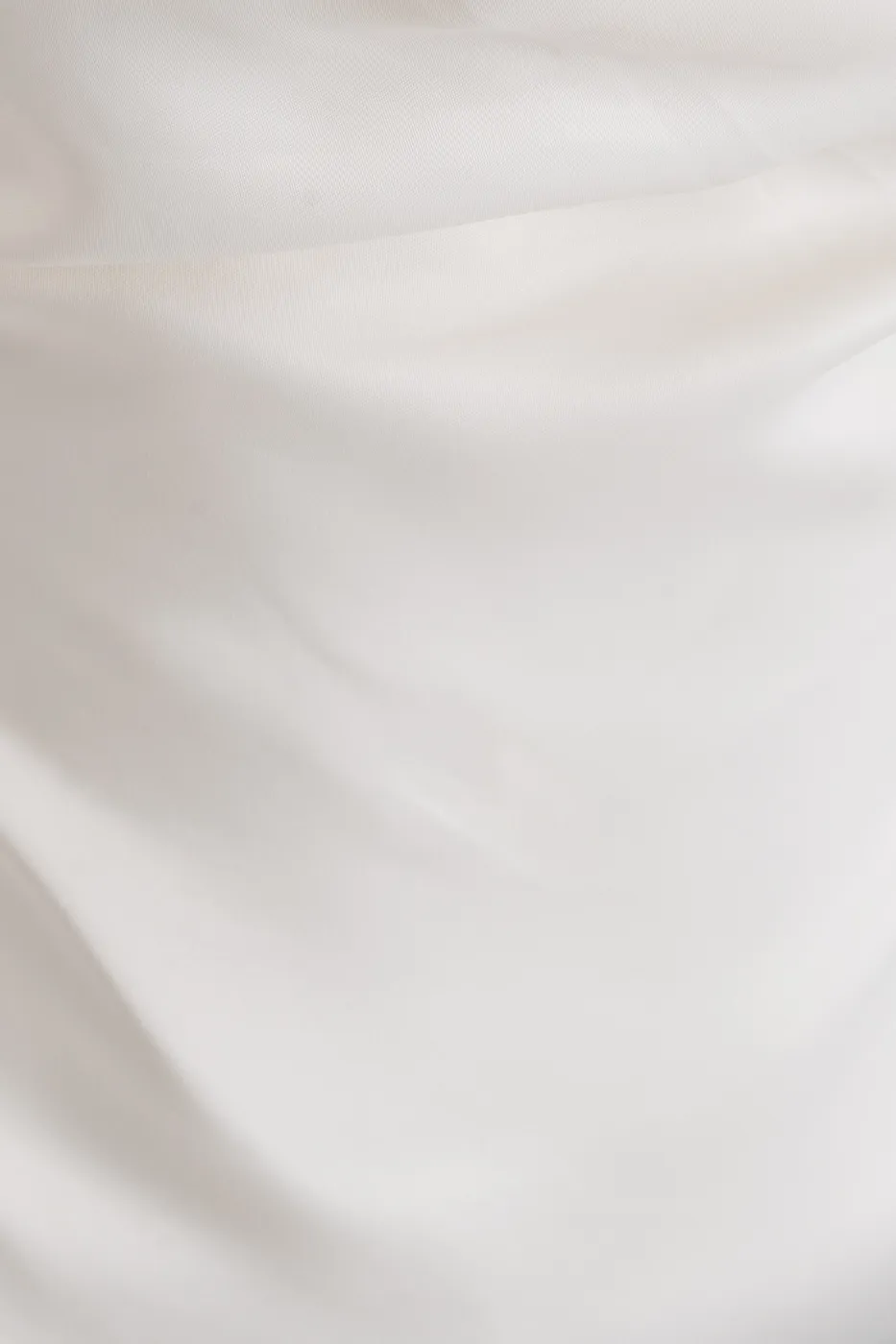 Bayan Beyaz Degaje Yakalı Saten Bluz