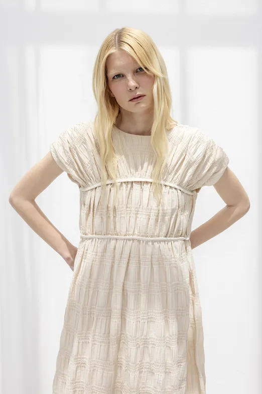 Bayan Bej Uzun Büzgülü Elbise - BSL