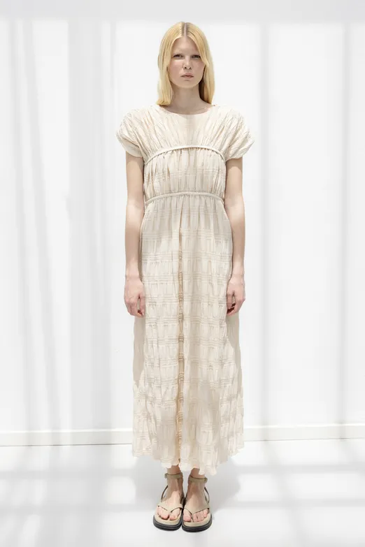 Bayan Bej Uzun Büzgülü Elbise - BSL