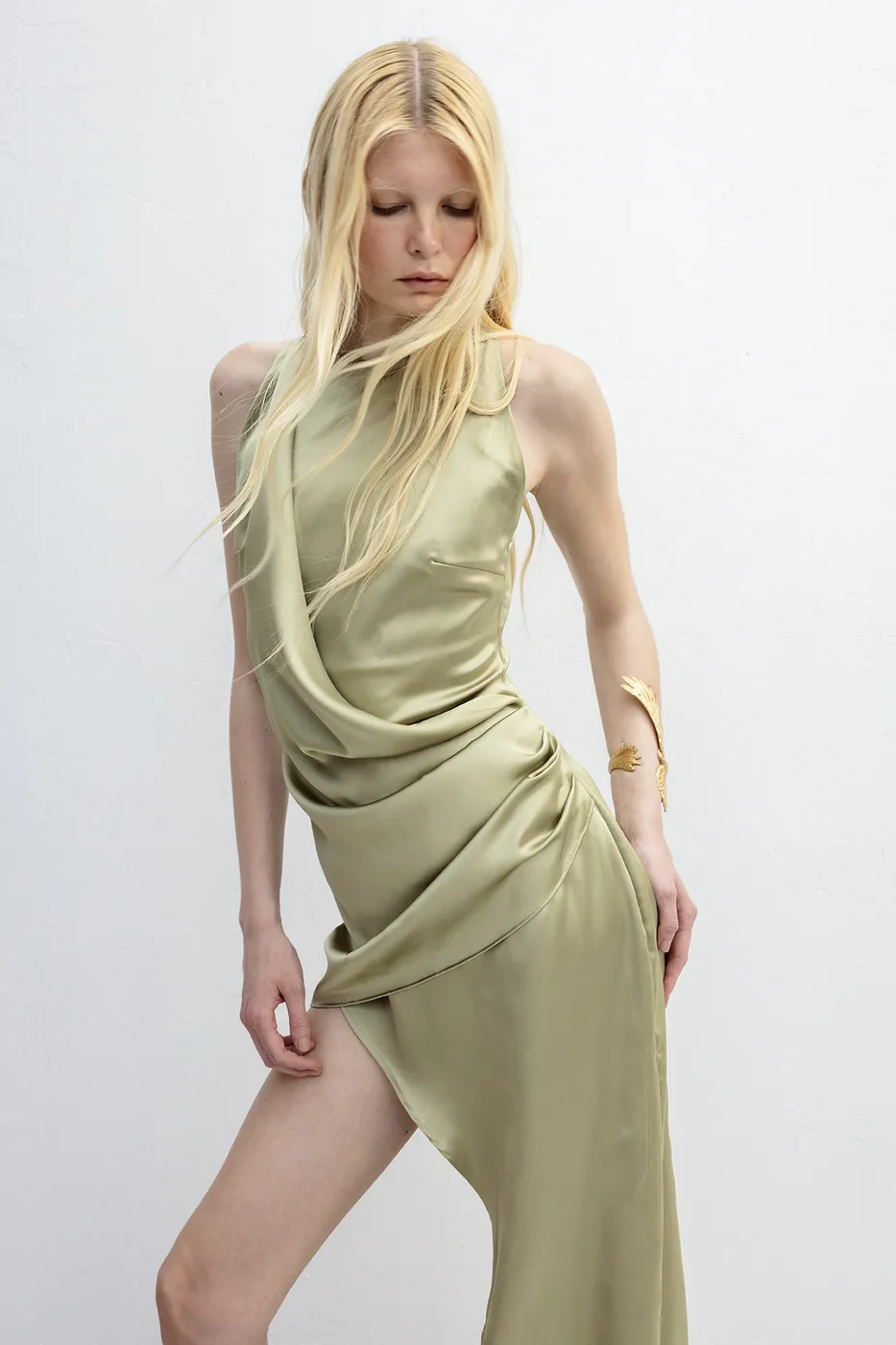 Bayan Yeşil Asimetrik Etek Detaylı Saten Elbise