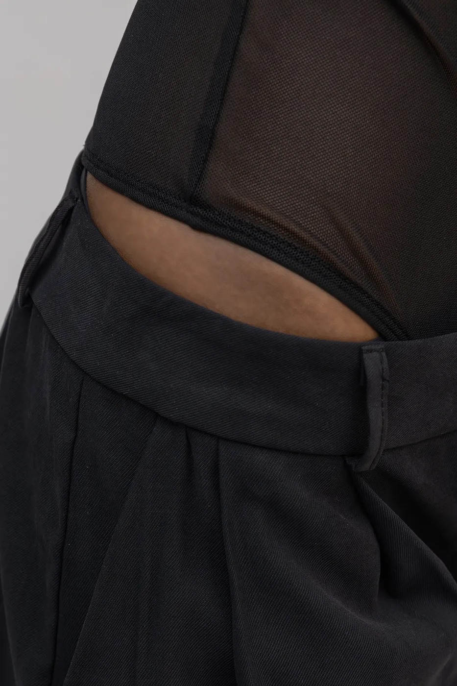 Bayan Siyah Halter Yaka Tül Bodysuit